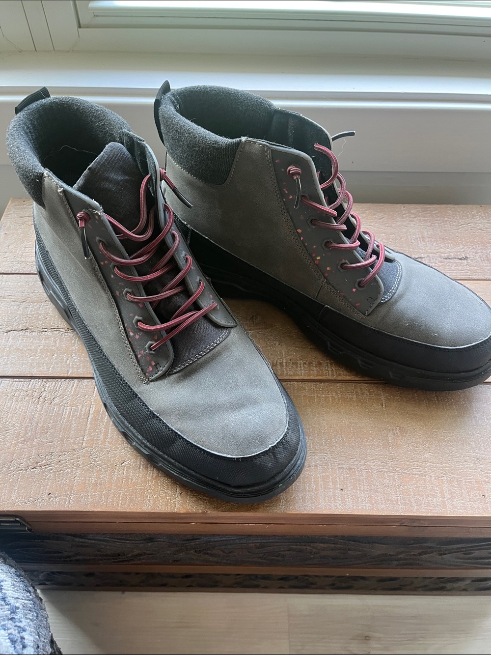 Men's Hey Dude Gray Casual Lace-Up Boots with Red Accents